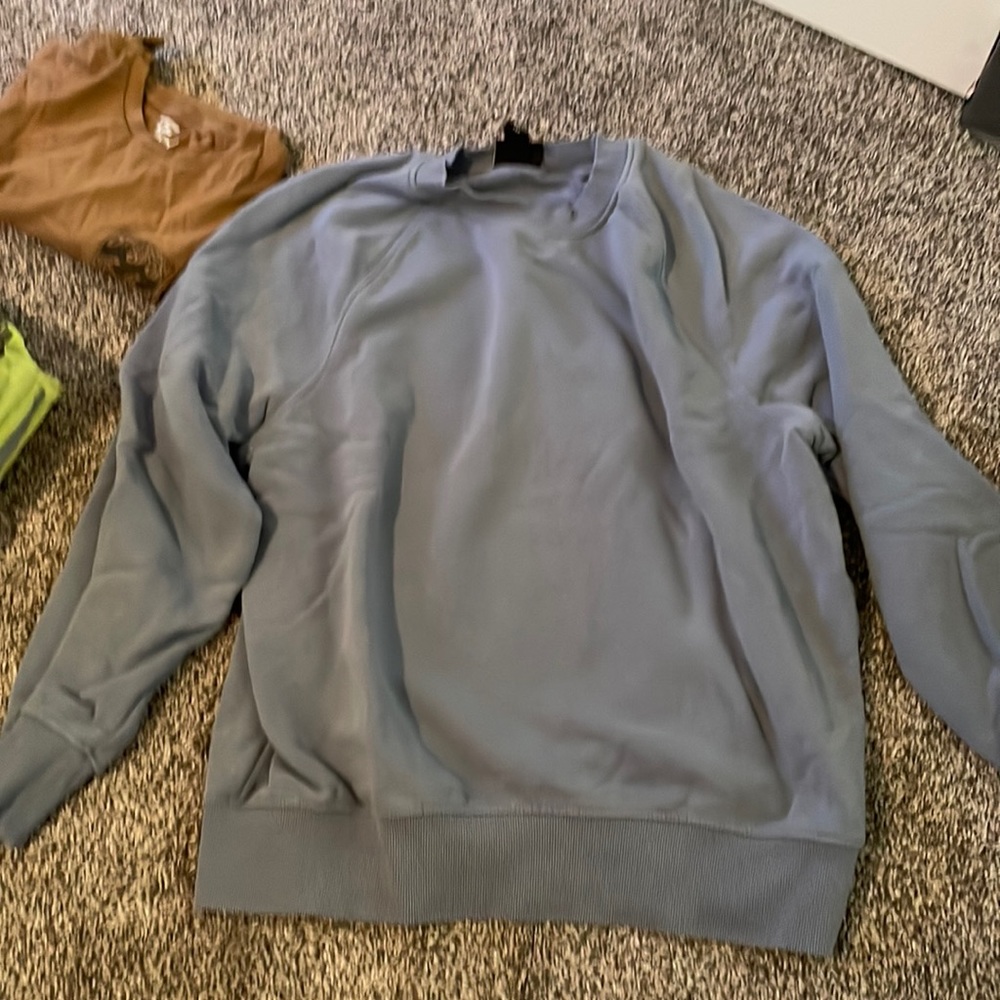 Men’s medium size oversized fit sweatshirt great condition